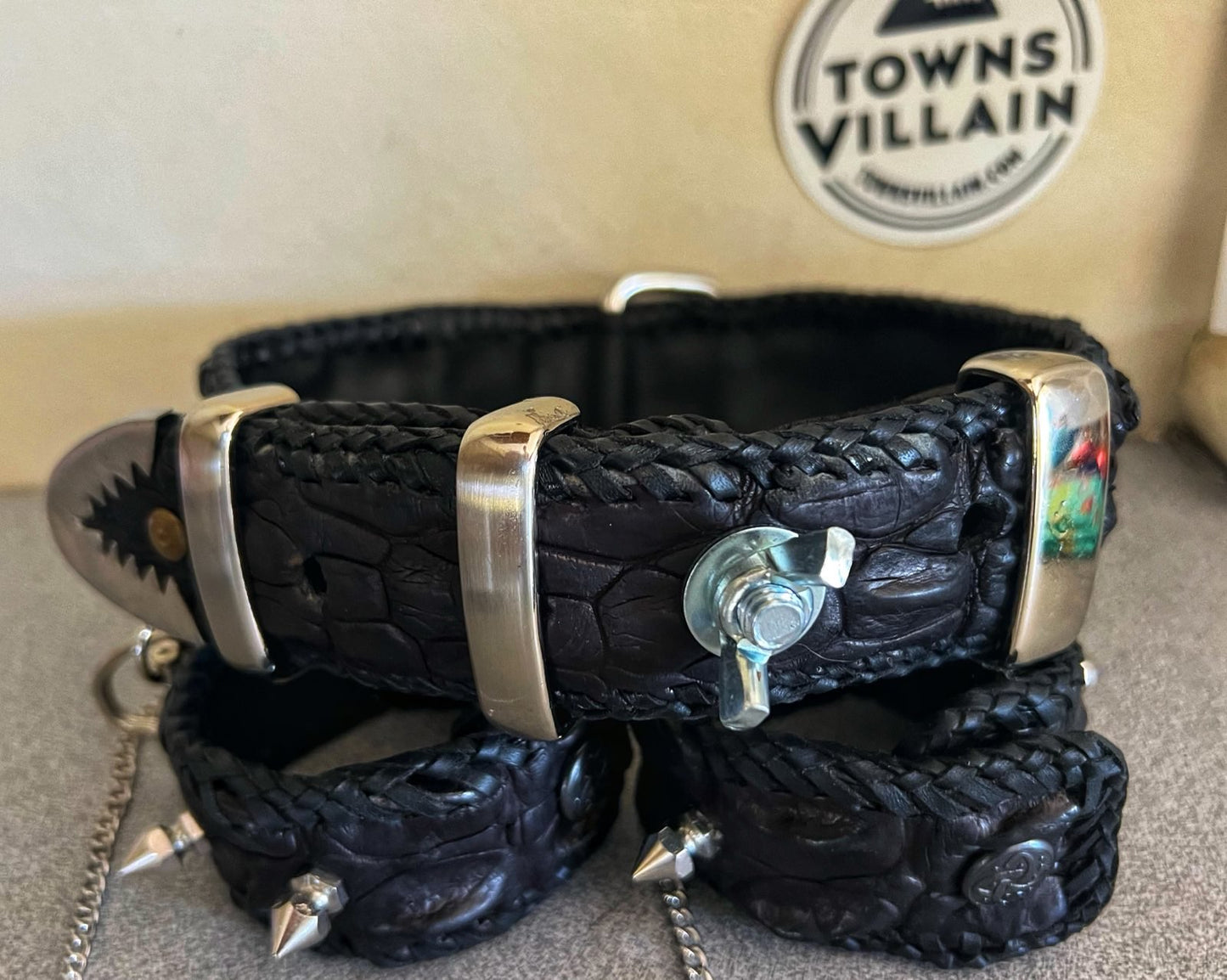 Ruff-As-Guts Mk I - Original Townsvillain Crocodile Collar